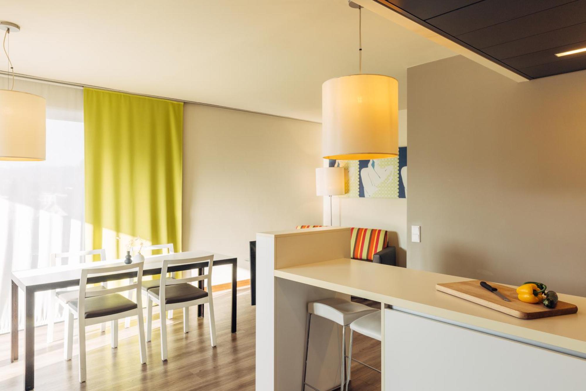 Harry'S Home Hart Bei Graz Hotel & Apartments Exterior photo