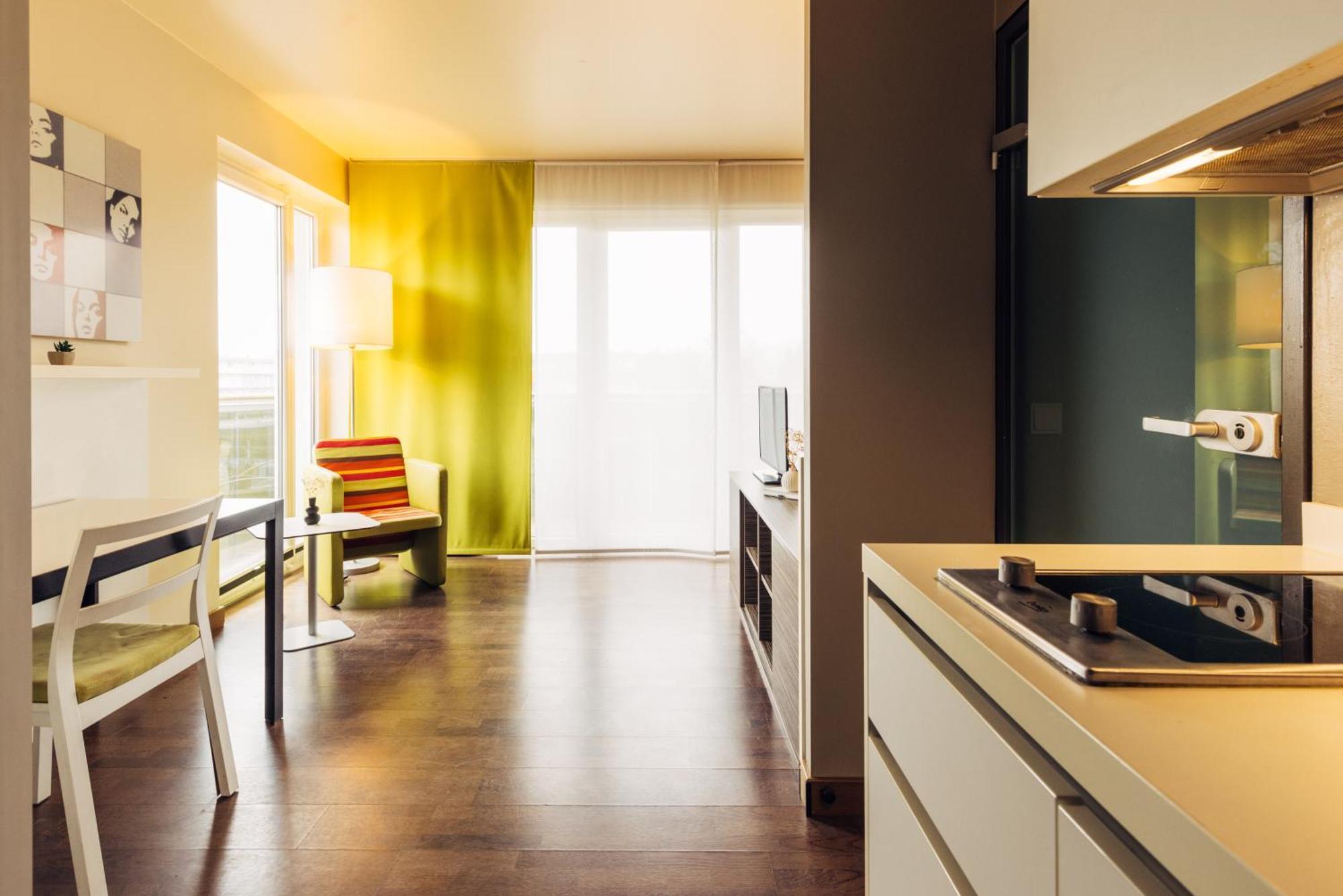 Harry'S Home Hart Bei Graz Hotel & Apartments Exterior photo
