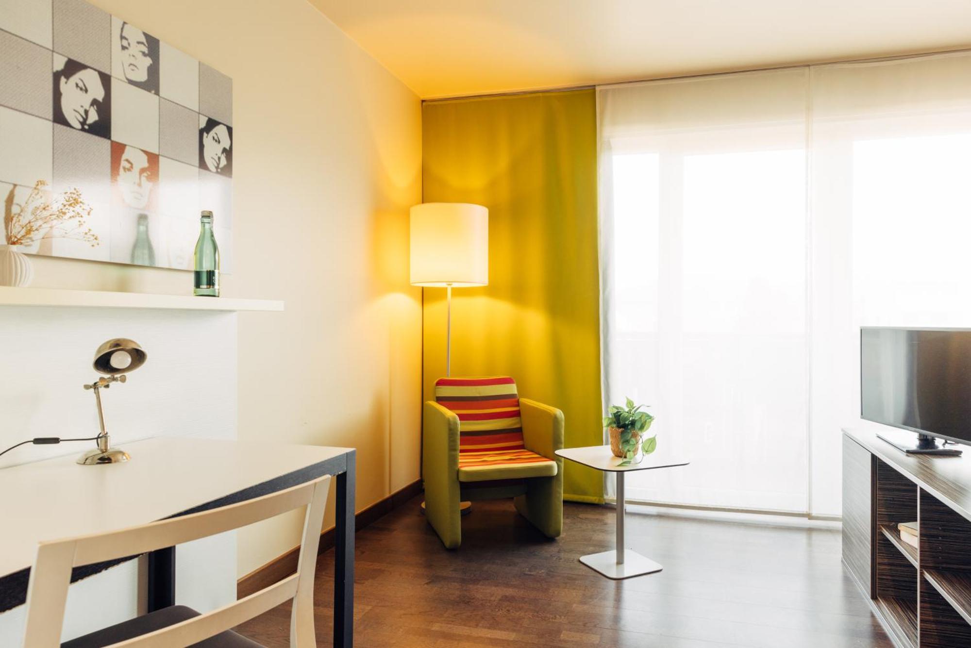 Harry'S Home Hart Bei Graz Hotel & Apartments Exterior photo